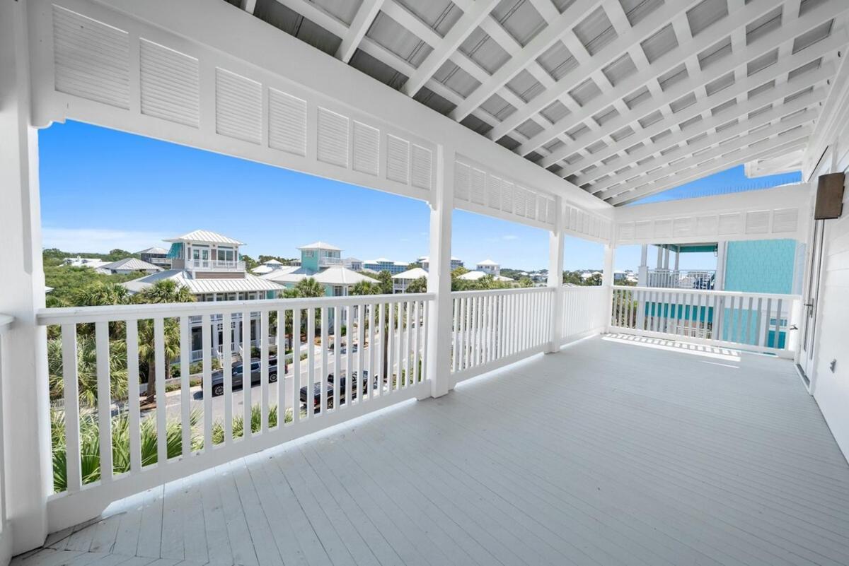 Holiday home 330 Beachside Premium Gulf Front Service Now Included *