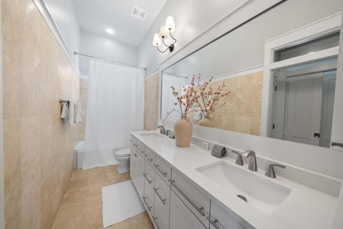 Holiday home 330 Beachside Premium Gulf Front Service Now Included Panama City Beach
