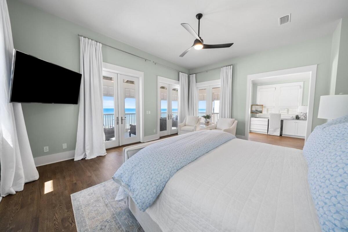 Holiday home 330 Beachside Premium Gulf Front Service Now Included *