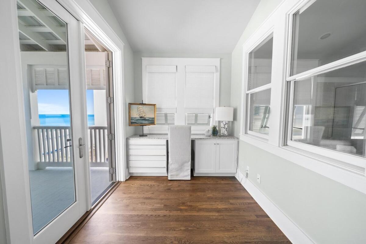 Holiday home 330 Beachside Premium Gulf Front Service Now Included *