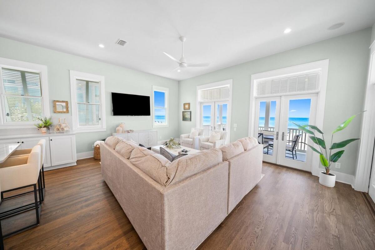 330 Beachside Premium Gulf Front Service Now Included Holiday home Panama City Beach